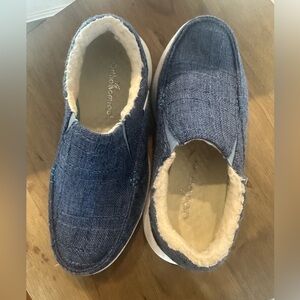 OrthoComfort Women's Blue Slip-On Sneakers size 7 fur lined